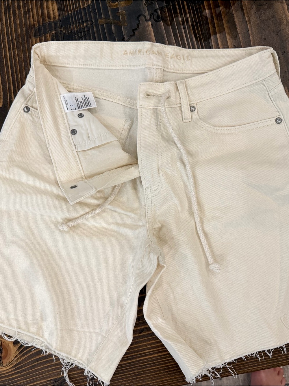 American Eagle Cream shorts